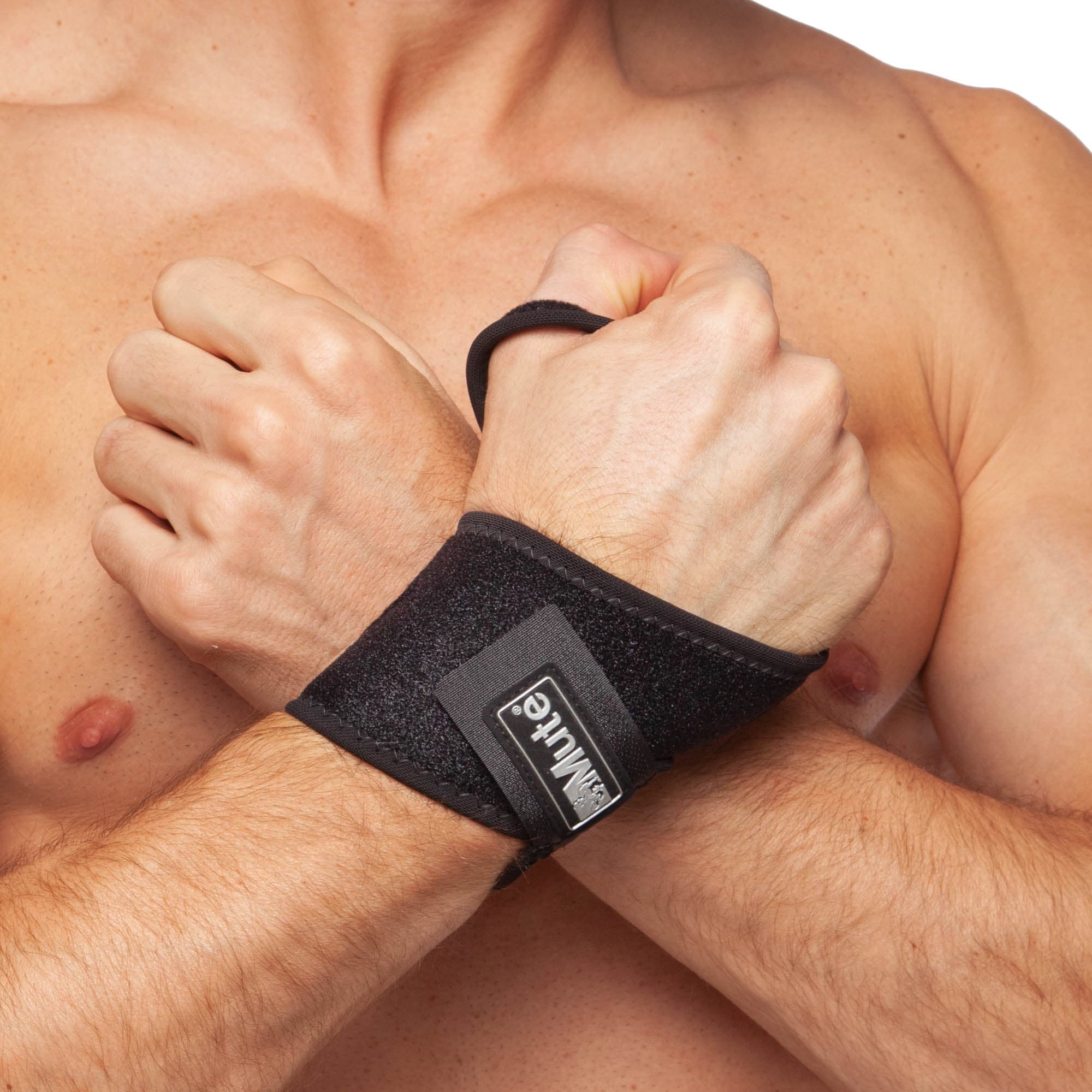 Напульсник спортивний неопреновий з фіксацією на липучці MUTE 9062 1шт чорний